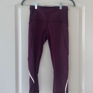 Maroon lulu size 2 7/8 leggings